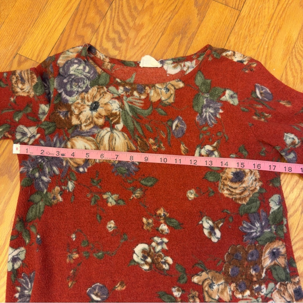 Women’s 143 Story by Line Up Floral Long Sleeve with Tiered Bell Sleeves - Picture 8 of 10
